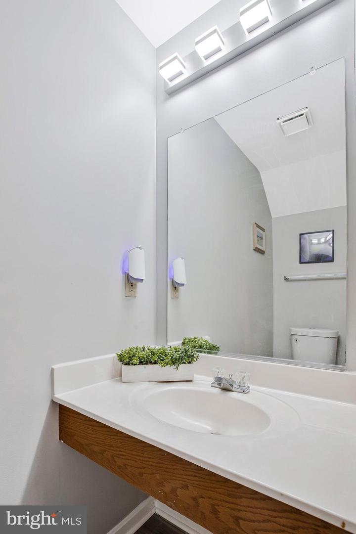 4750 Dorsey Hall Dr #2 Property Photo 8