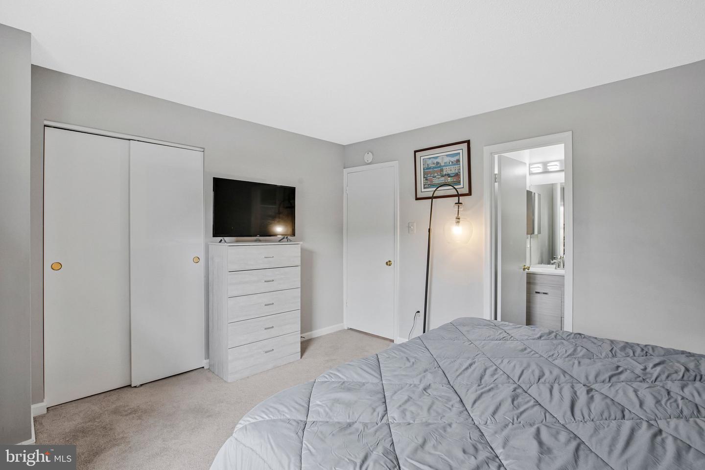 4750 Dorsey Hall Dr #2 Property Photo 10