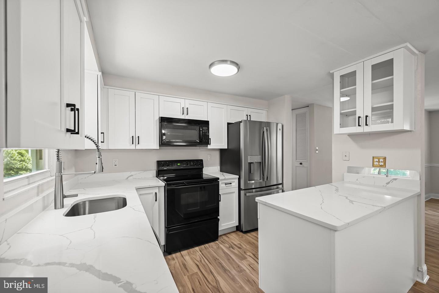 5435 The Bridle Path Property Photo 9