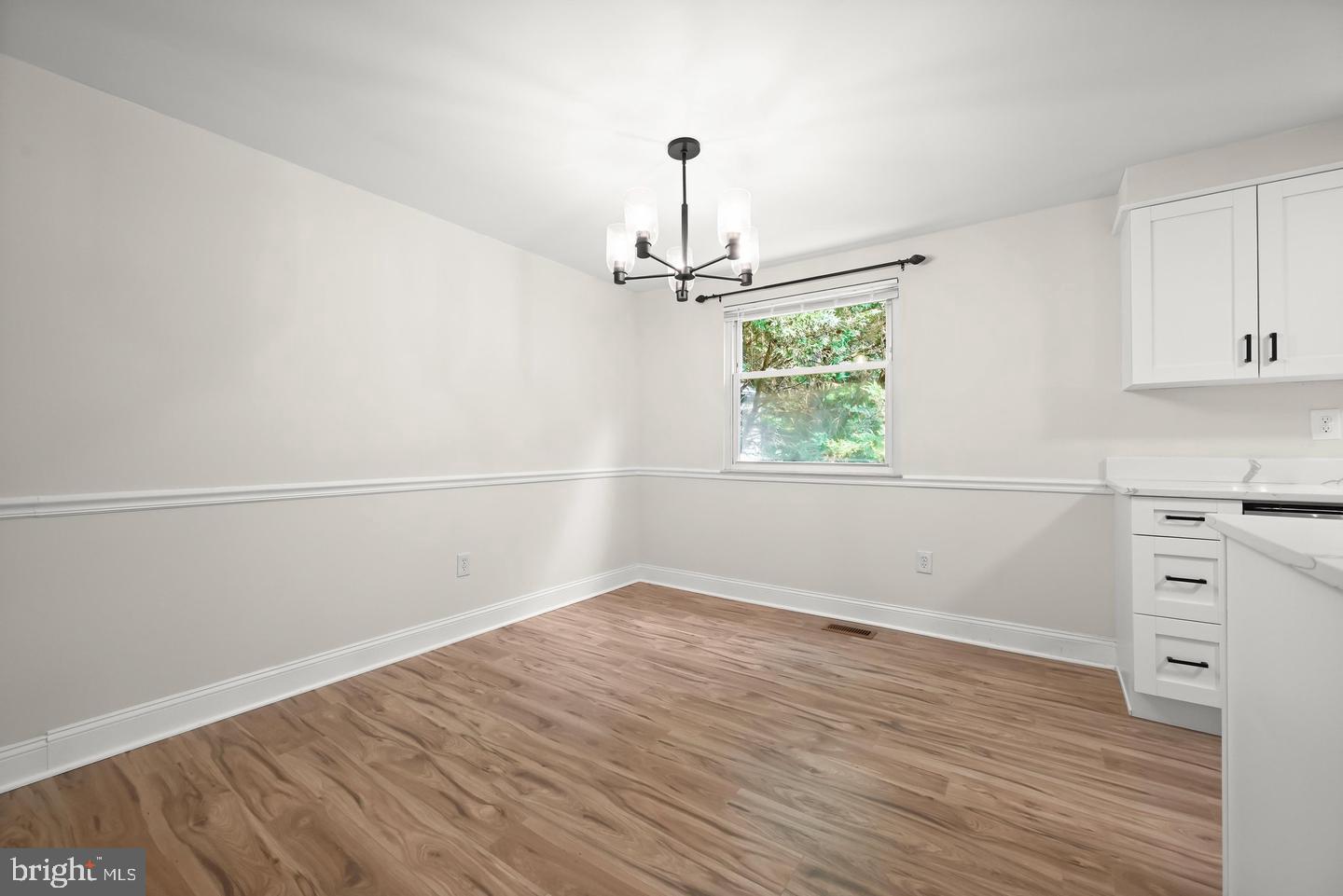 5435 The Bridle Path Property Photo 13