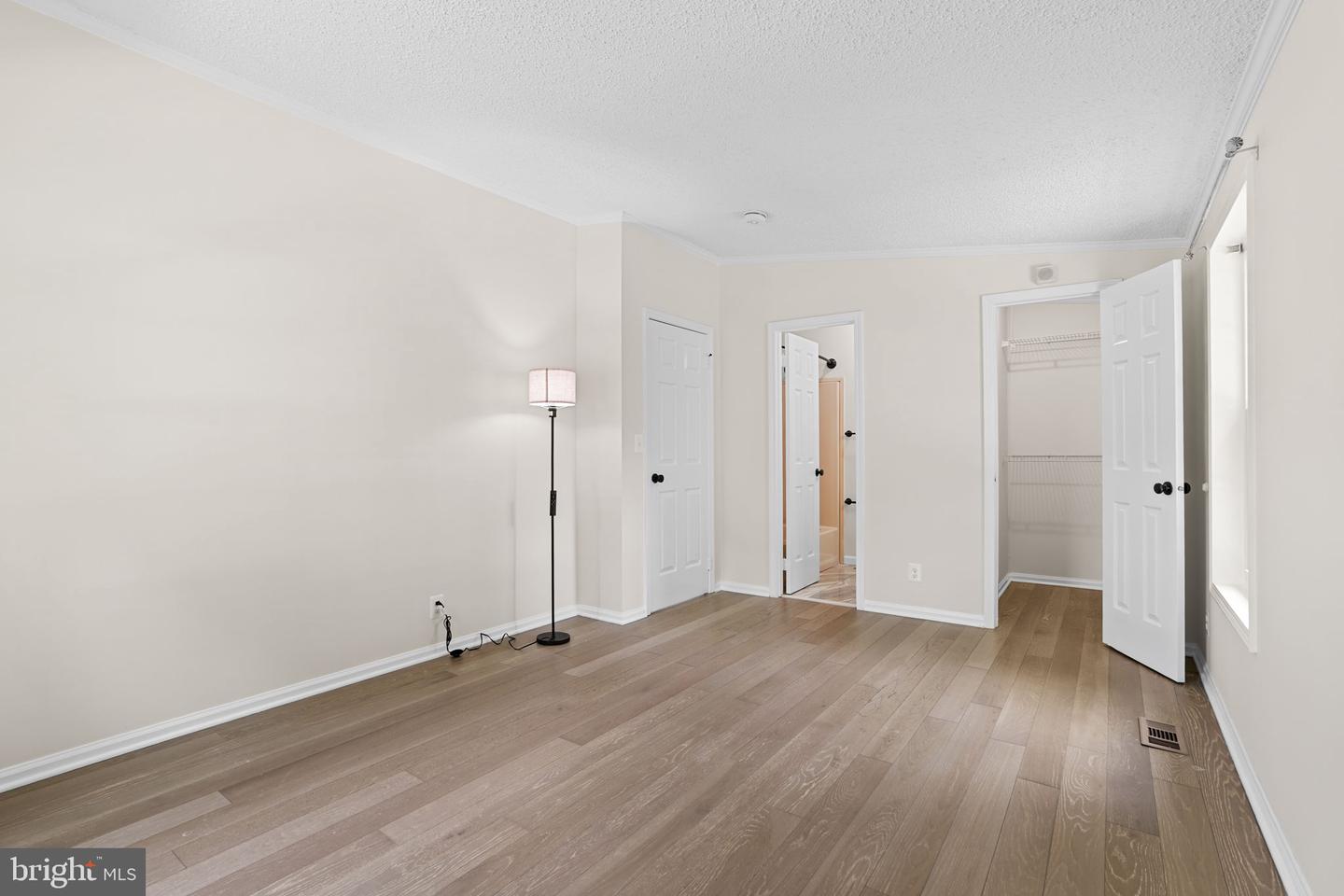 8902 Josephs Coat Ct Property Photo 15