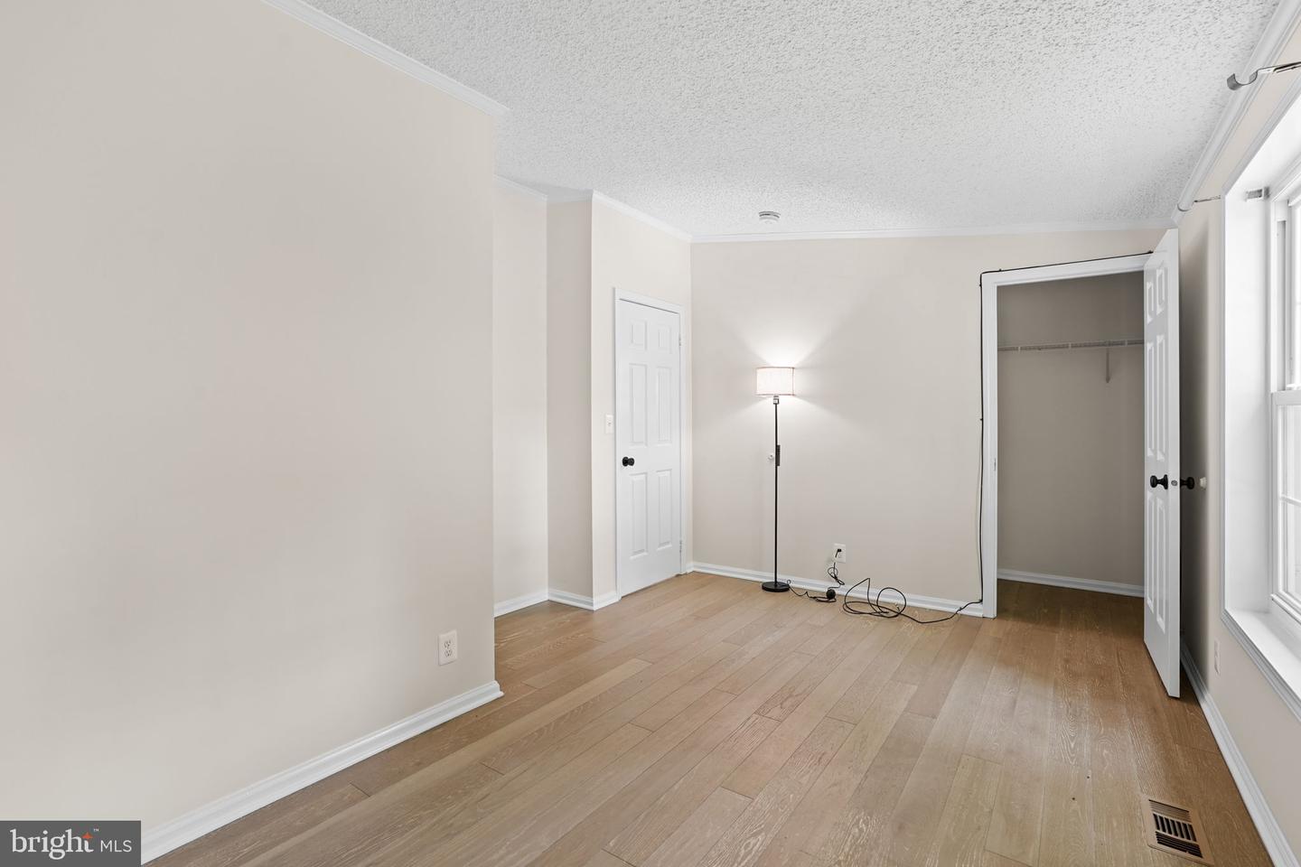 8902 Josephs Coat Ct Property Photo 21