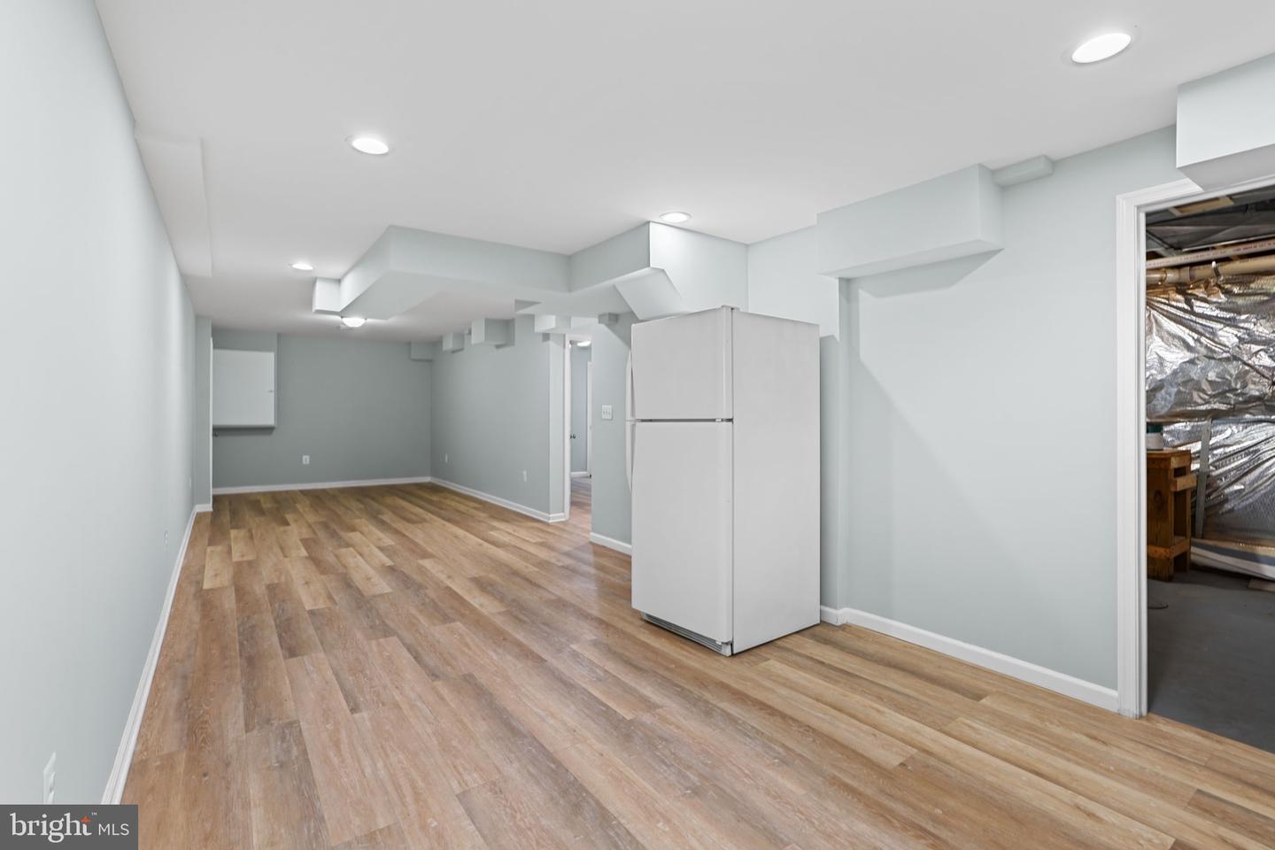 8902 Josephs Coat Ct Property Photo 24