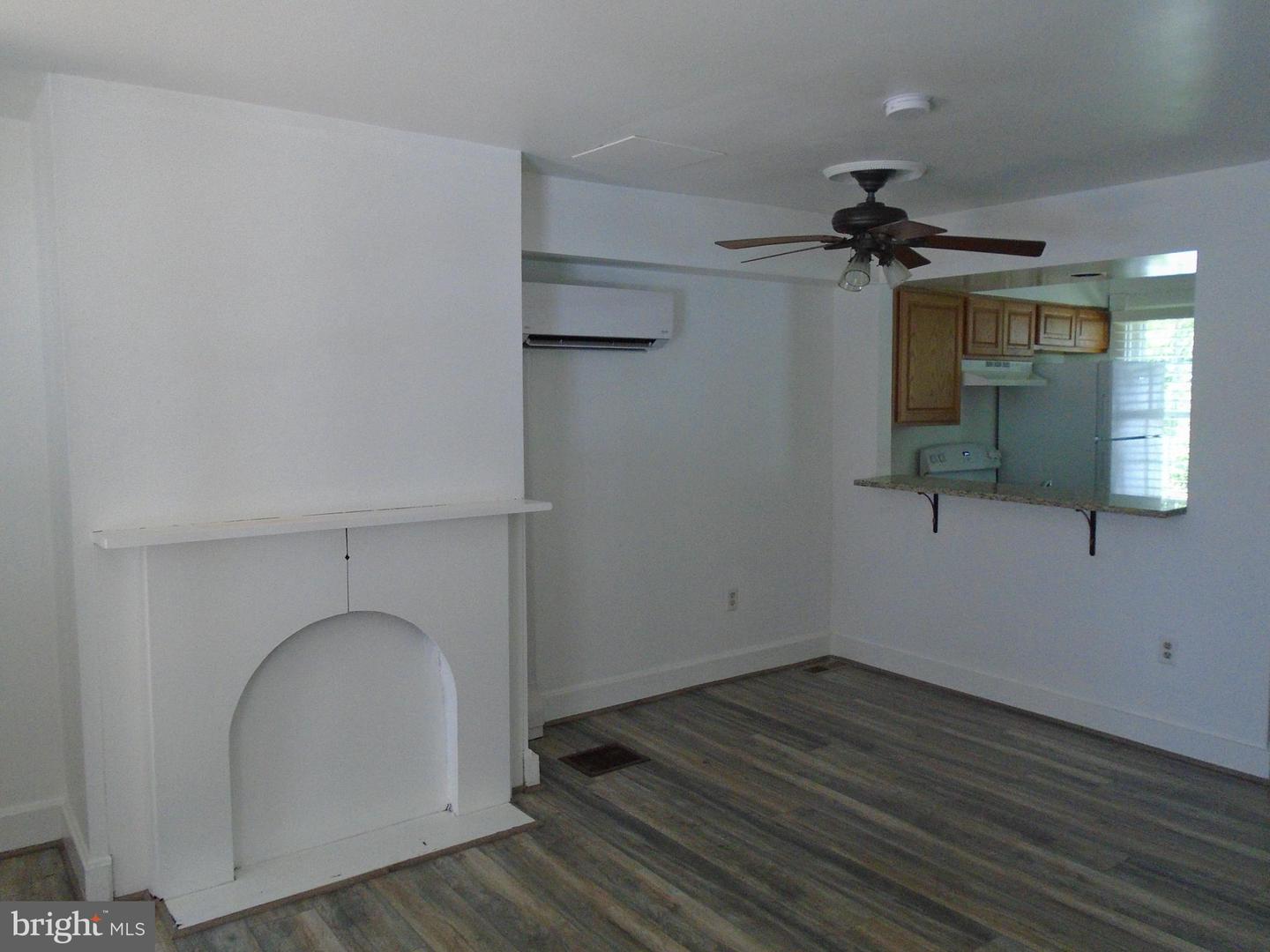 8488 Main St Property Photo 3