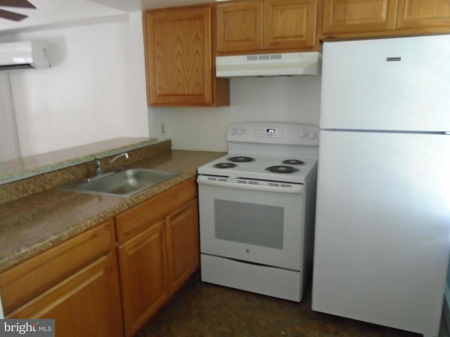 8488 Main St Property Photo 6
