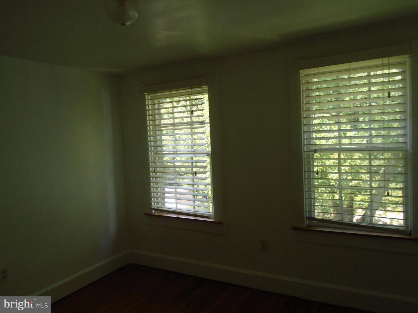 8488 Main St Property Photo 9