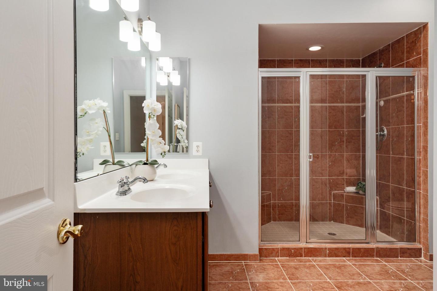 7214 Elkridge Crossing Way Property Photo 24