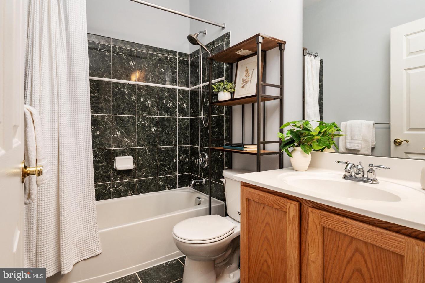 7214 Elkridge Crossing Way Property Photo 31