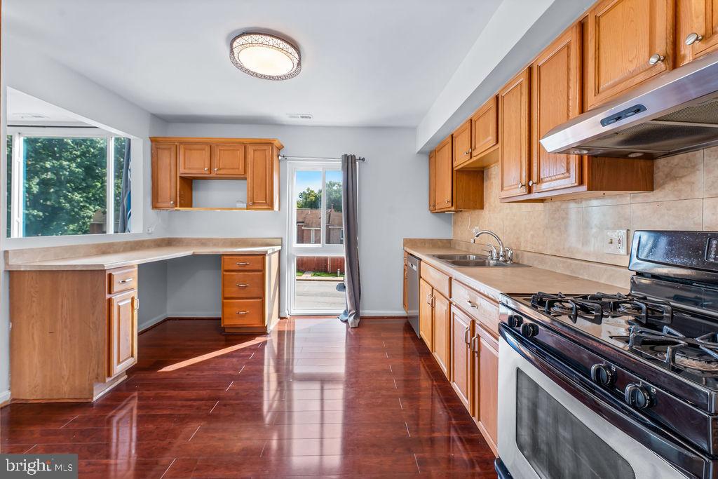 10390 Faulkner Ridge Cir #4-8 Property Photo 11