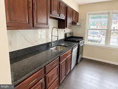 5927 Grand Banks Rd Property Photo 2