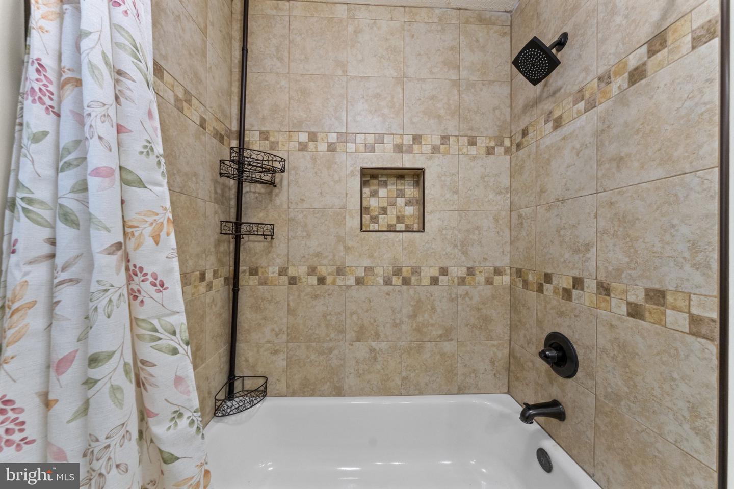 6885 Caravan Ct Property Photo 27