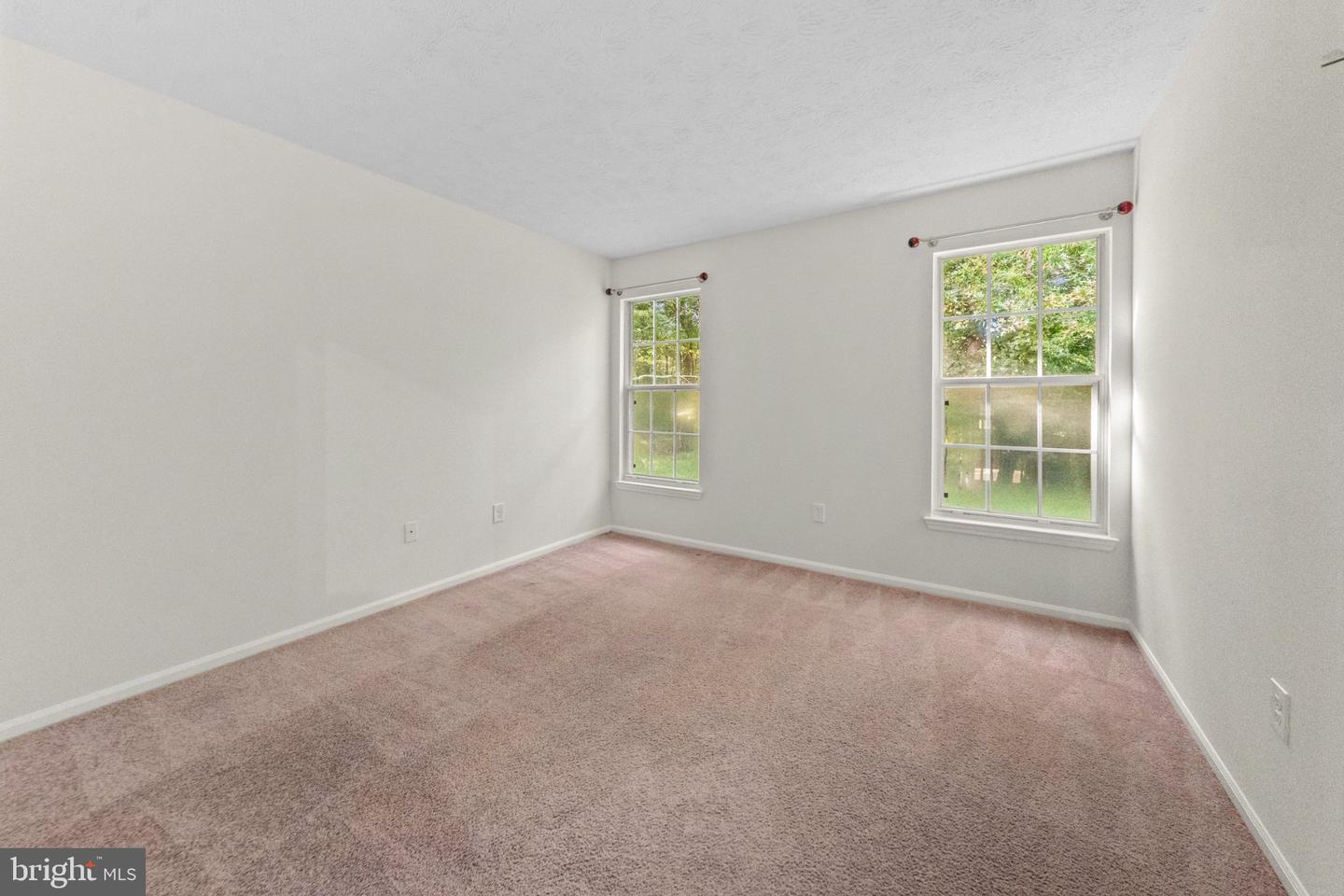 6885 Caravan Ct Property Photo 31