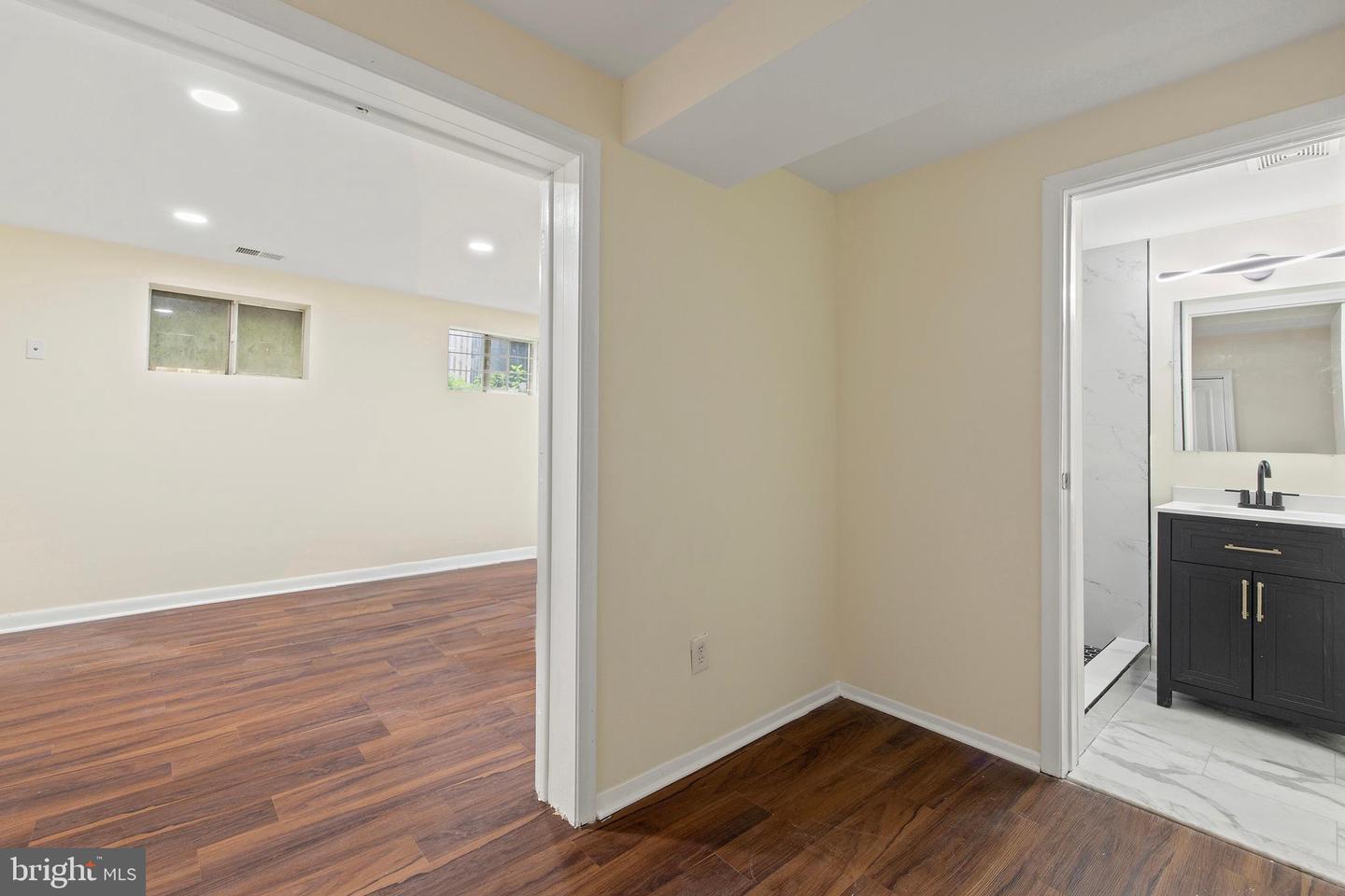 8802 Tamar Dr #14-1 Property Photo 24