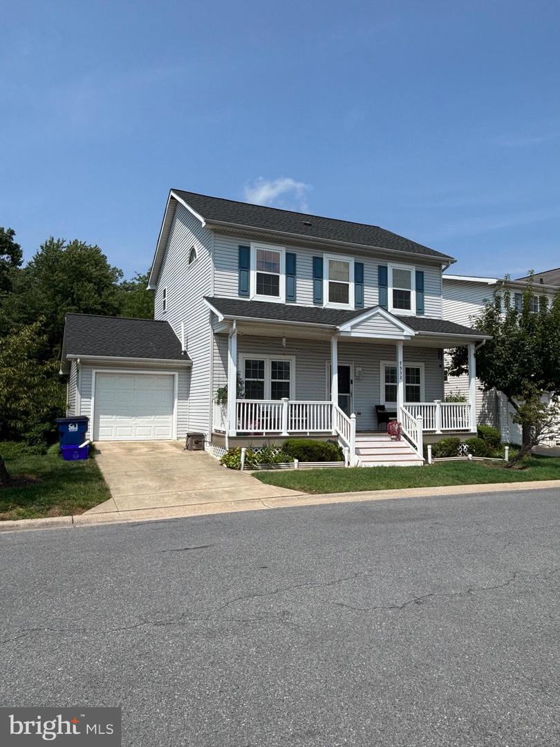 7532 Cove Point Way Property Photo 2