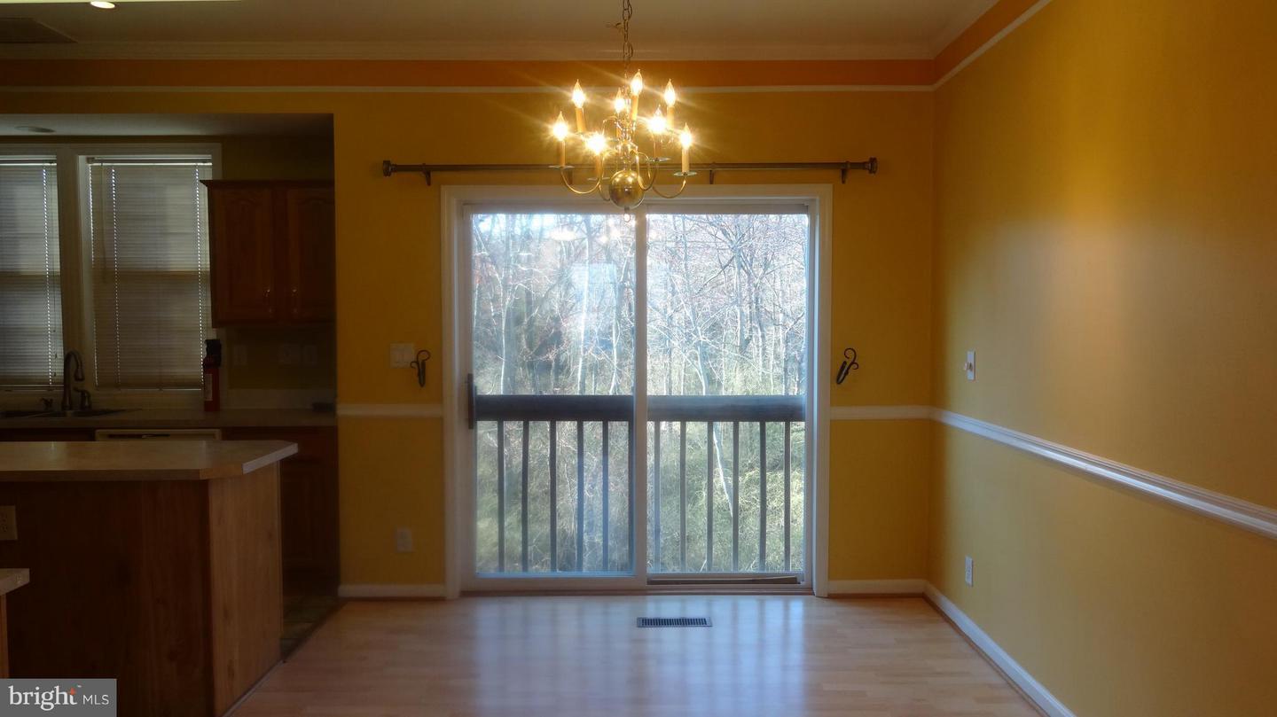 7532 Cove Point Way Property Photo 6