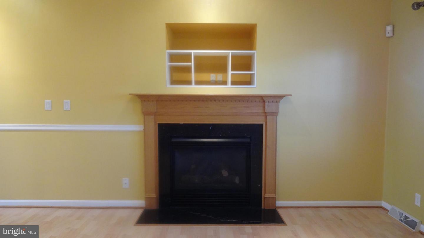 7532 Cove Point Way Property Photo 7