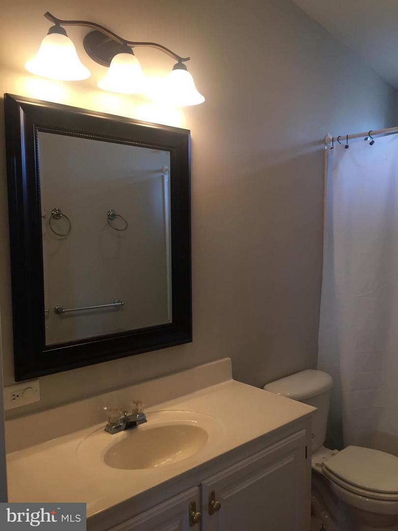 7532 Cove Point Way Property Photo 13