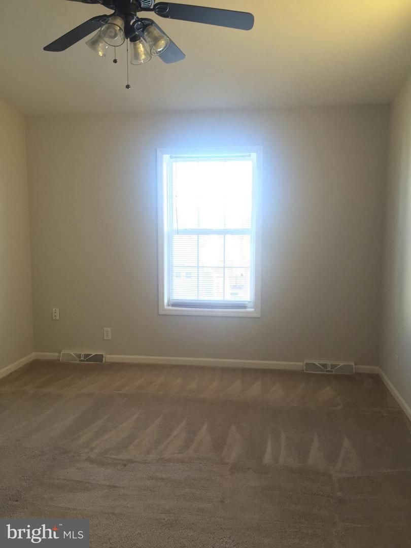 7532 Cove Point Way Property Photo 17