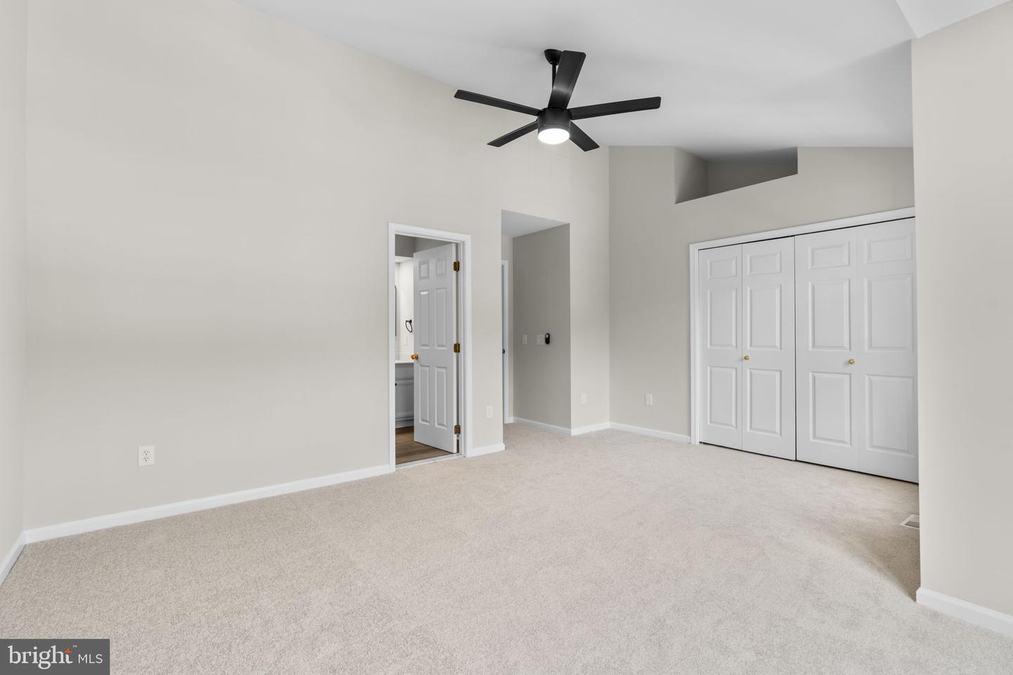 9402 Steeple Ct Property Photo 21