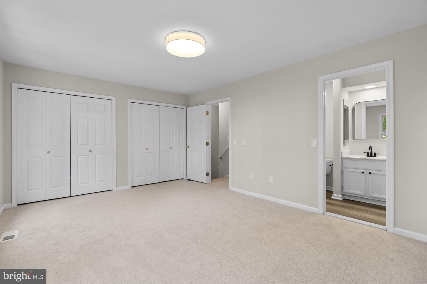 9402 Steeple Ct Property Photo 27
