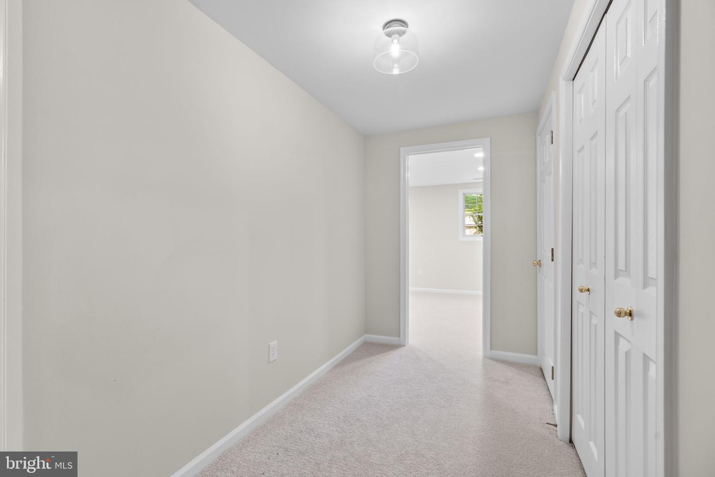 9402 Steeple Ct Property Photo 31