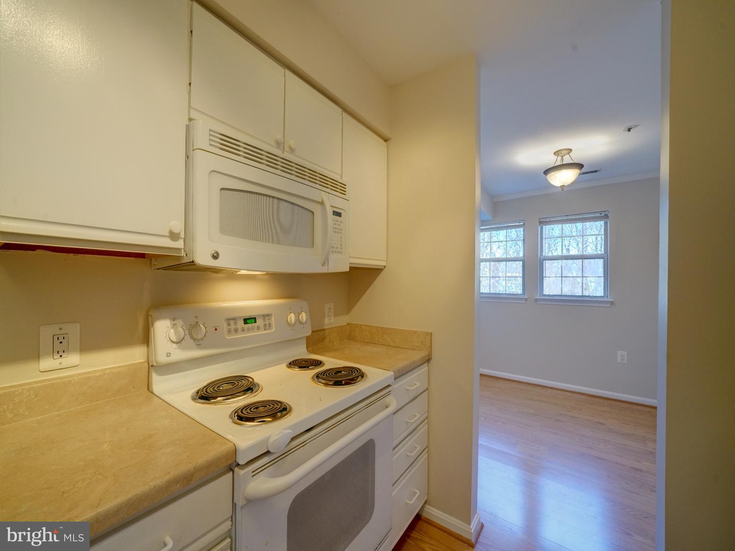 8513 Falls Run Rd #f Property Photo 18