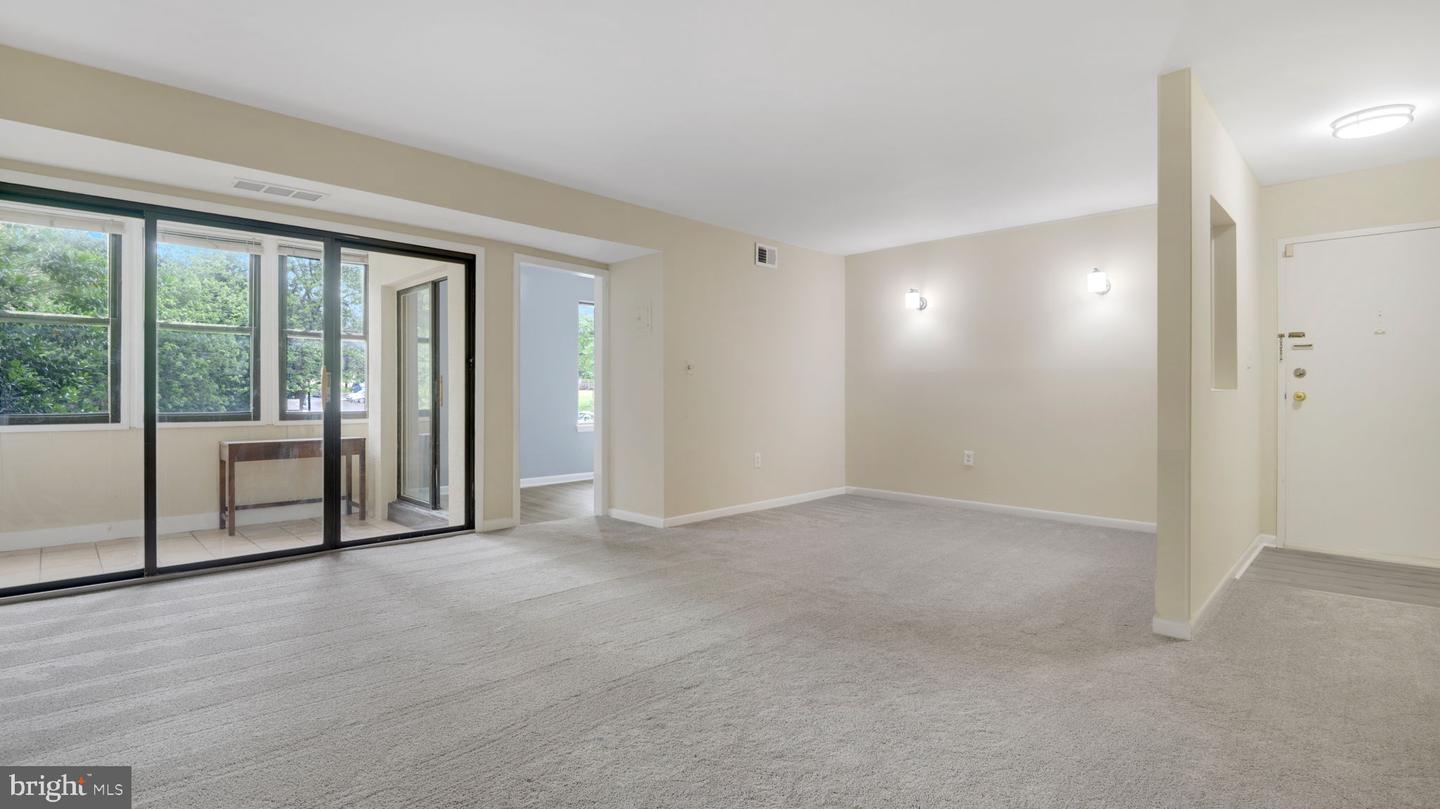 9653 Whiteacre Rd #b-2 Property Photo 4