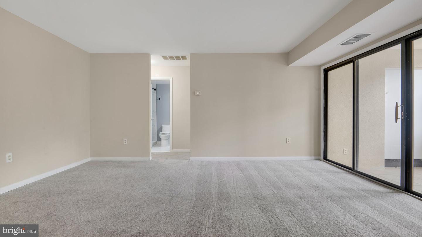 9653 Whiteacre Rd #b-2 Property Photo 7