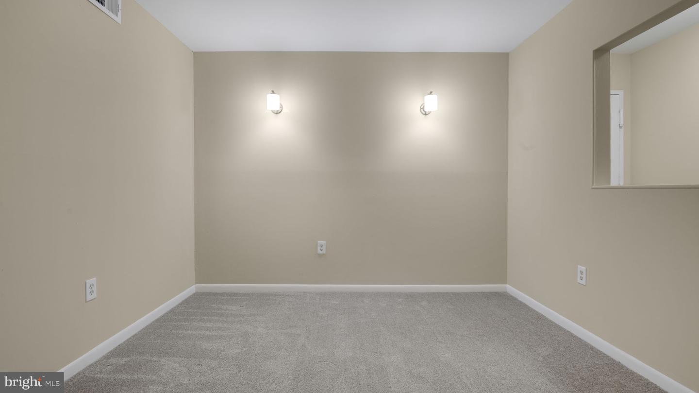 9653 Whiteacre Rd #b-2 Property Photo 9