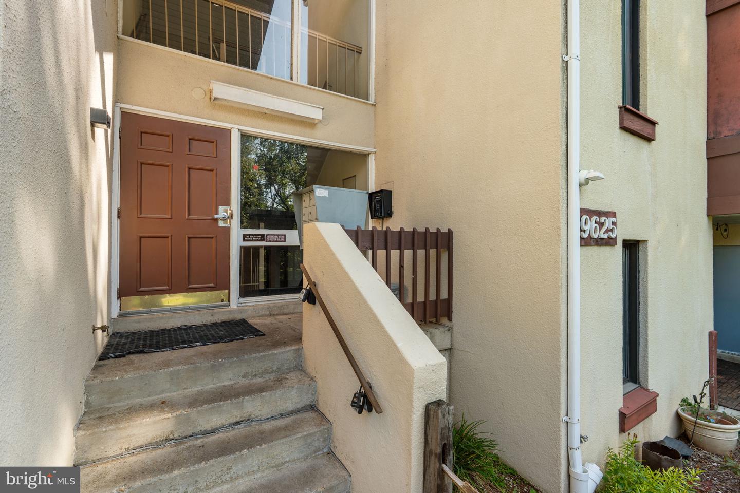 9625 Whiteacre Rd #c-1 Property Photo 5