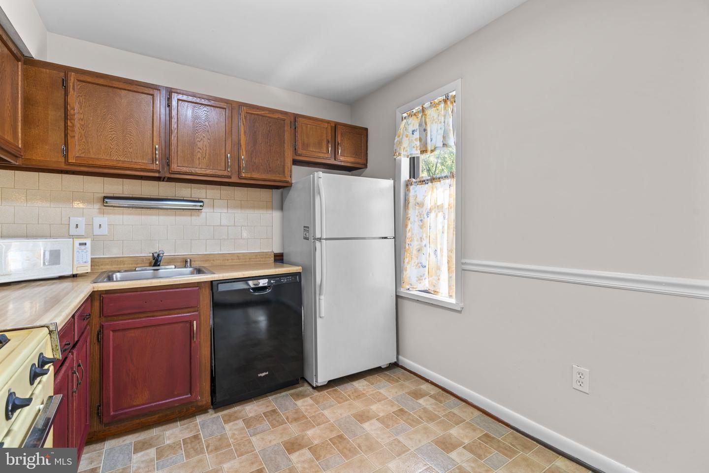 9625 Whiteacre Rd #c-1 Property Photo 15