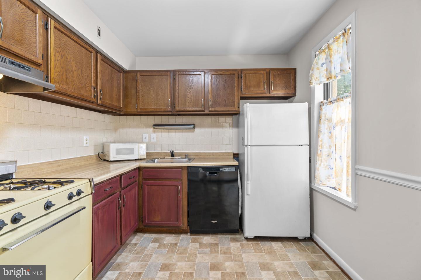 9625 Whiteacre Rd #c-1 Property Photo 17