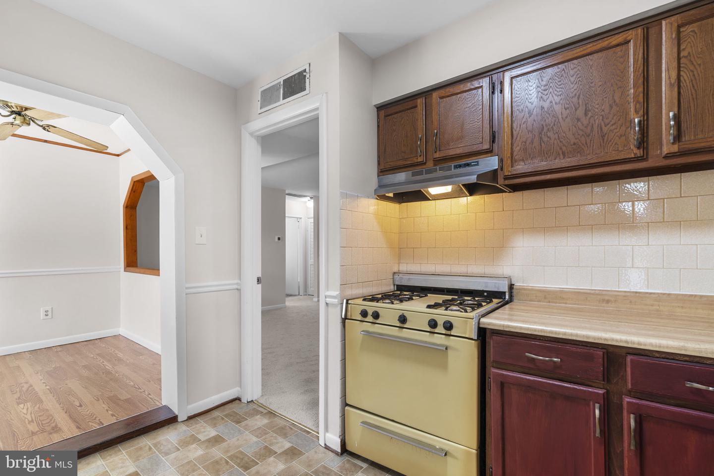 9625 Whiteacre Rd #c-1 Property Photo 18
