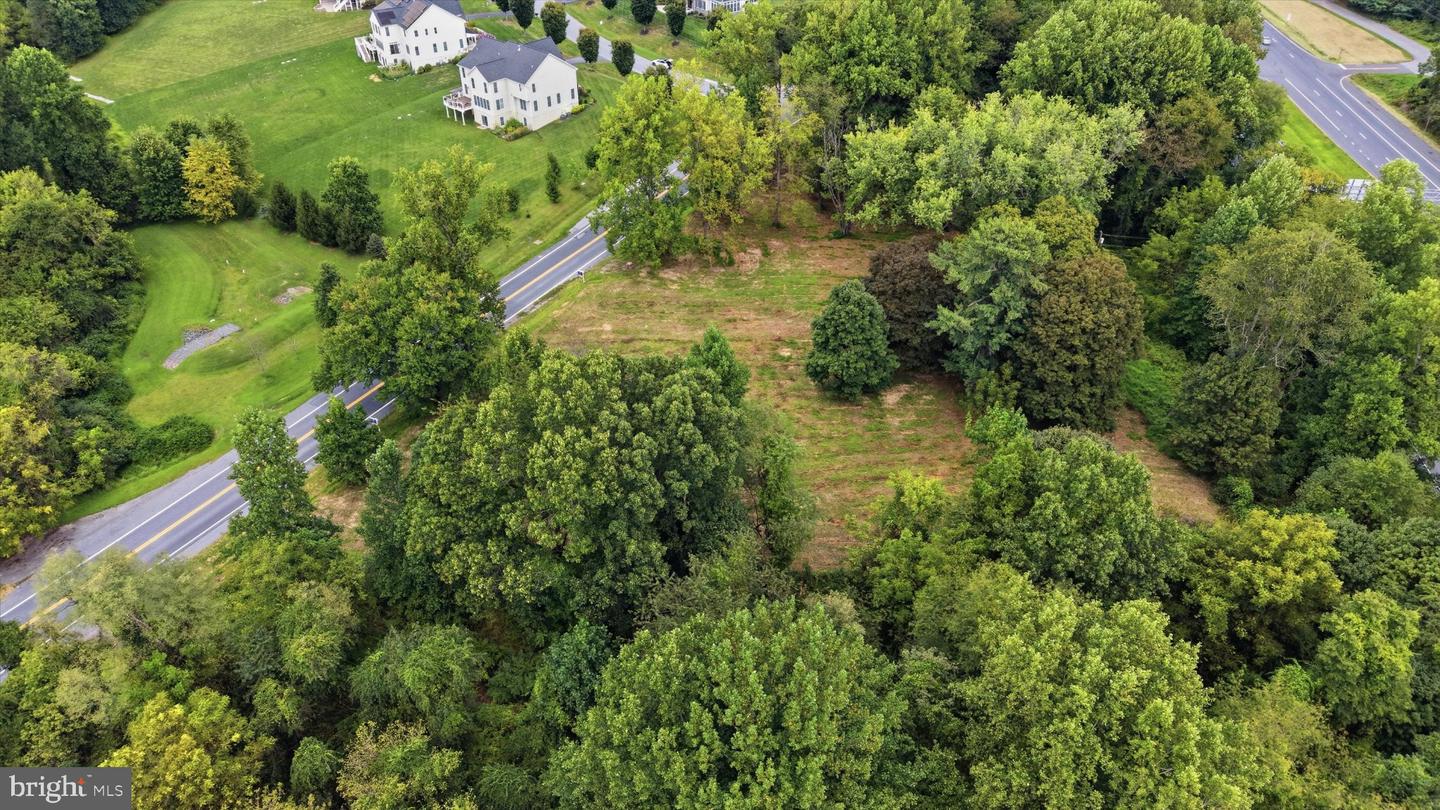 12701 Livestock Rd Property Photo 9
