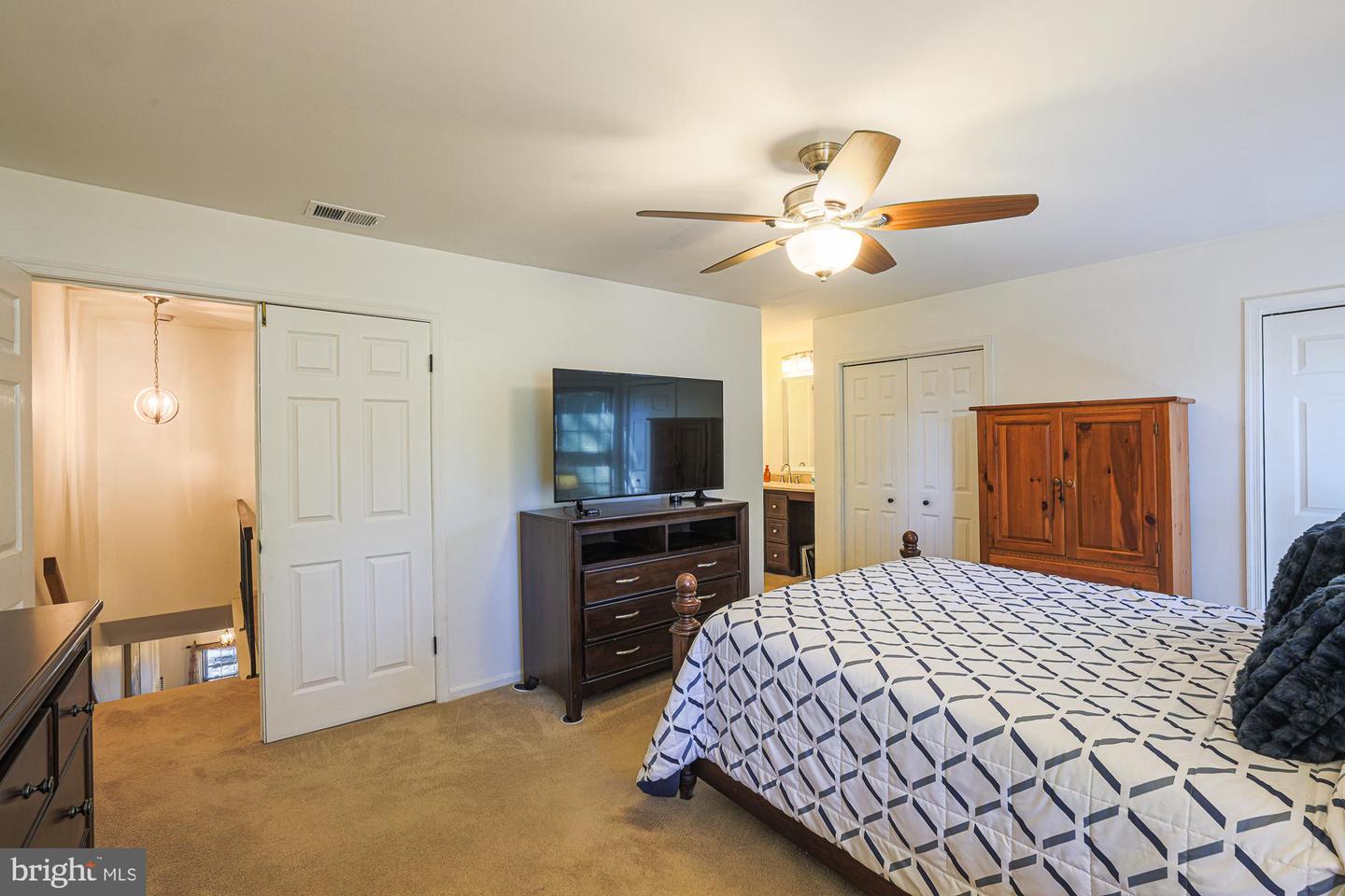 7477 Swan Point Way #4-2 Property Photo 23