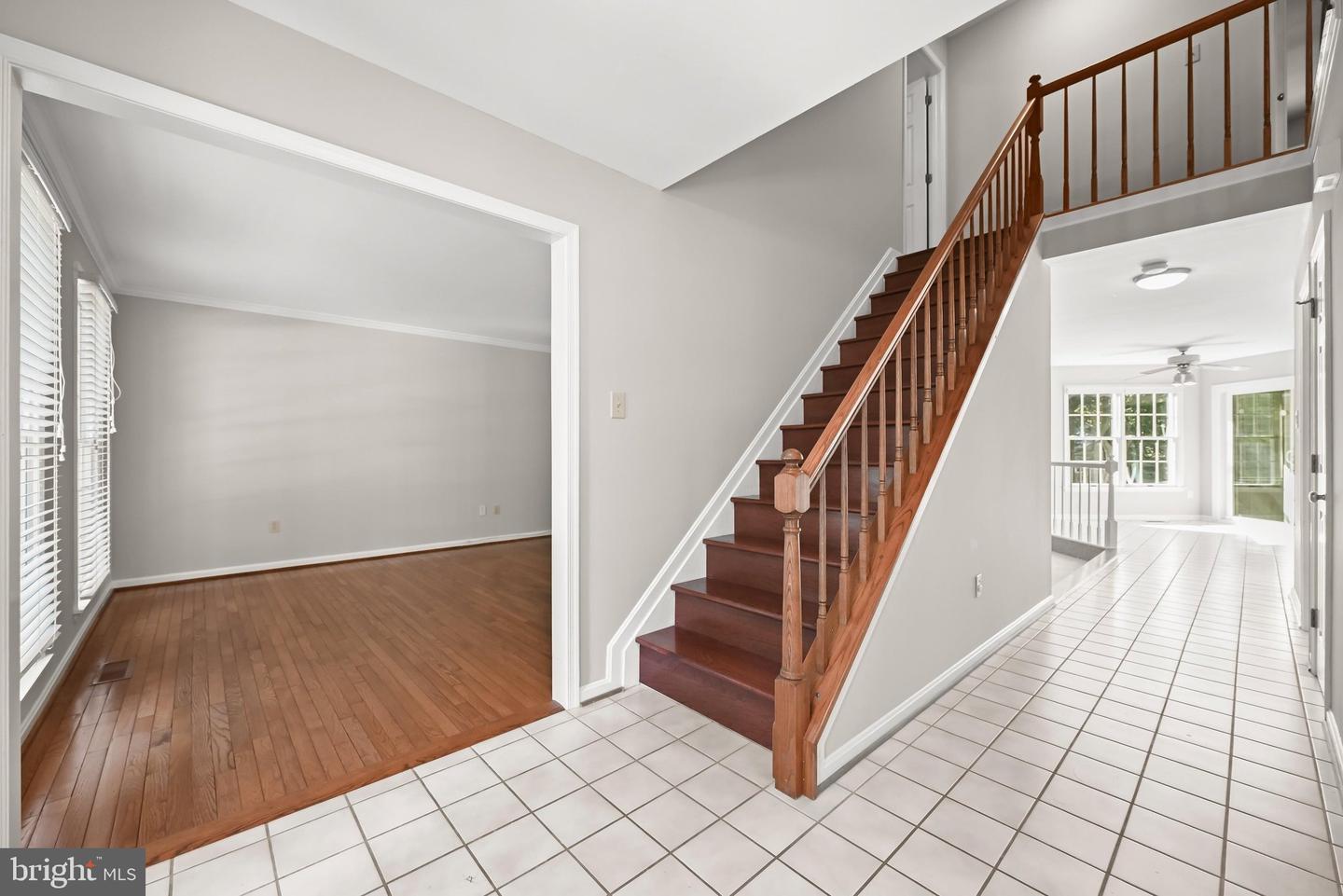 10604 Harpoon Hl Property Photo 3