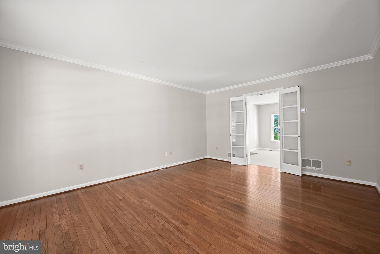 10604 Harpoon Hl Property Photo 7
