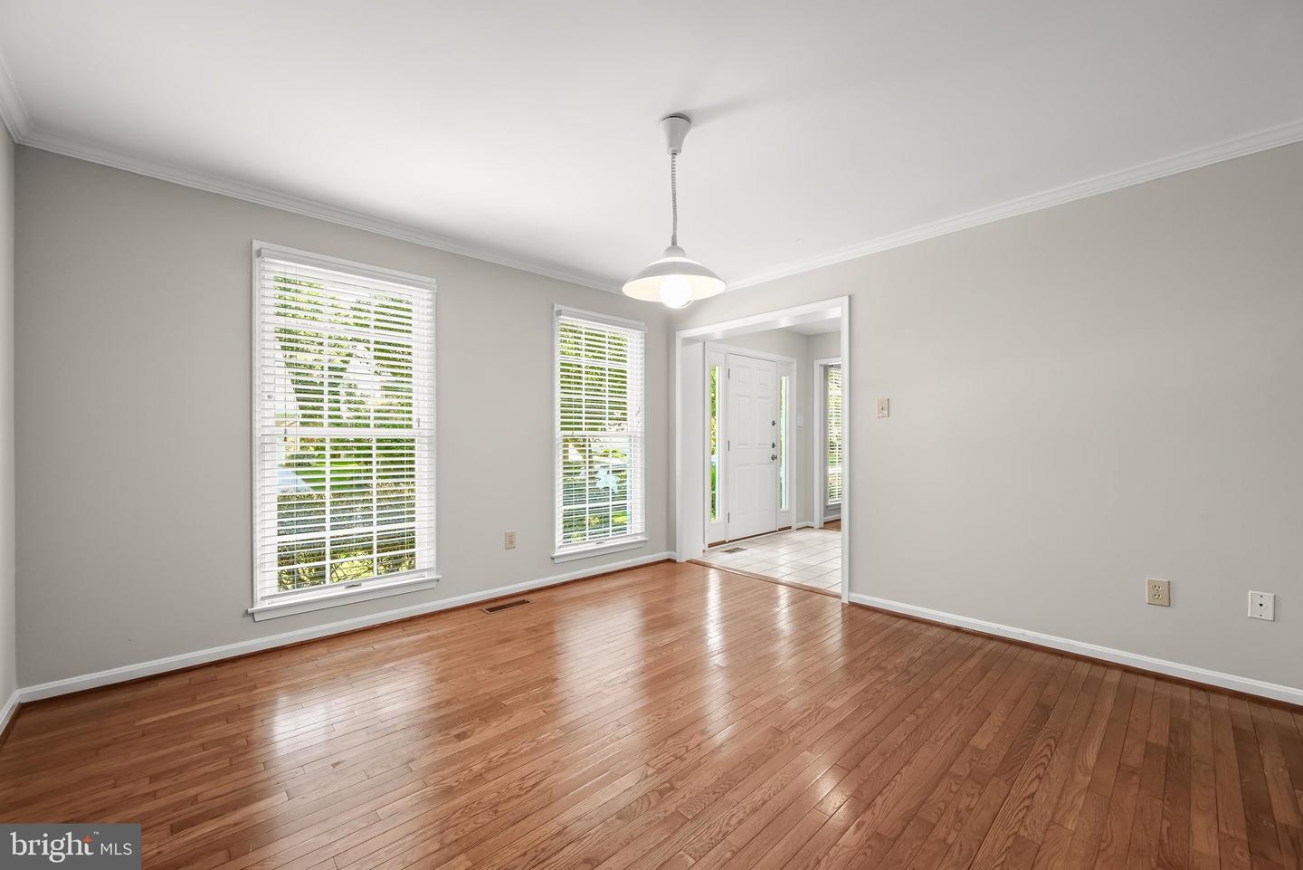 10604 Harpoon Hl Property Photo 9