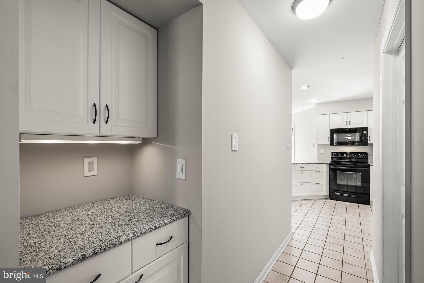 10604 Harpoon Hl Property Photo 13