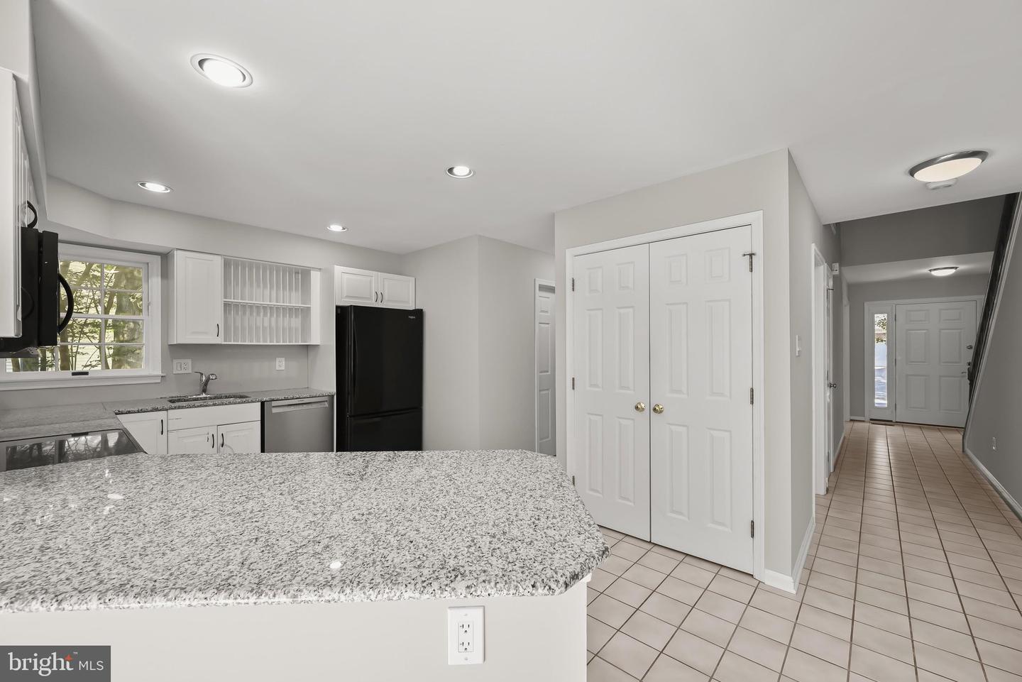 10604 Harpoon Hl Property Photo 15