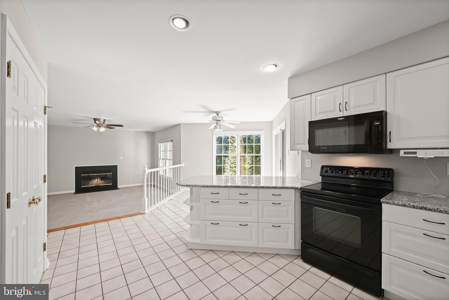 10604 Harpoon Hl Property Photo 16