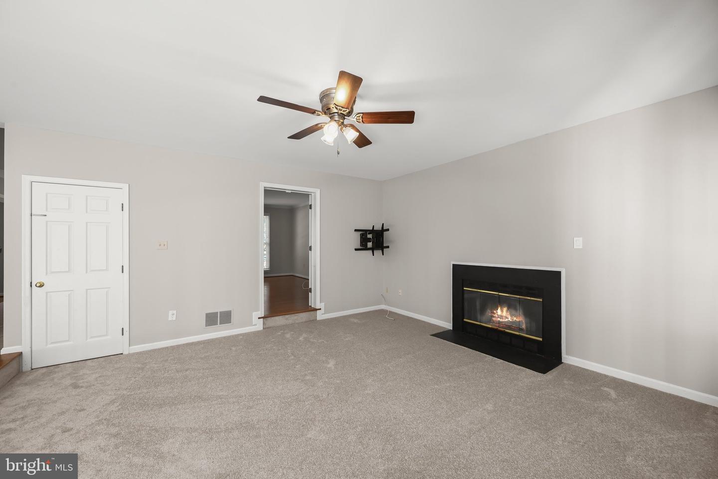 10604 Harpoon Hl Property Photo 31