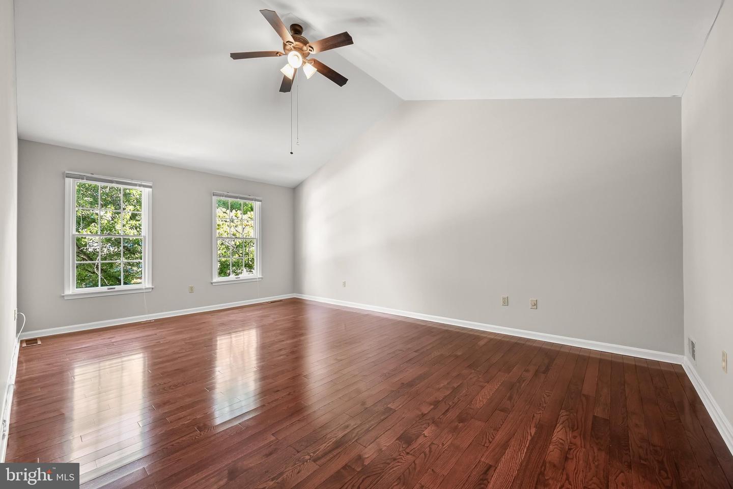 10604 Harpoon Hl Property Photo 34
