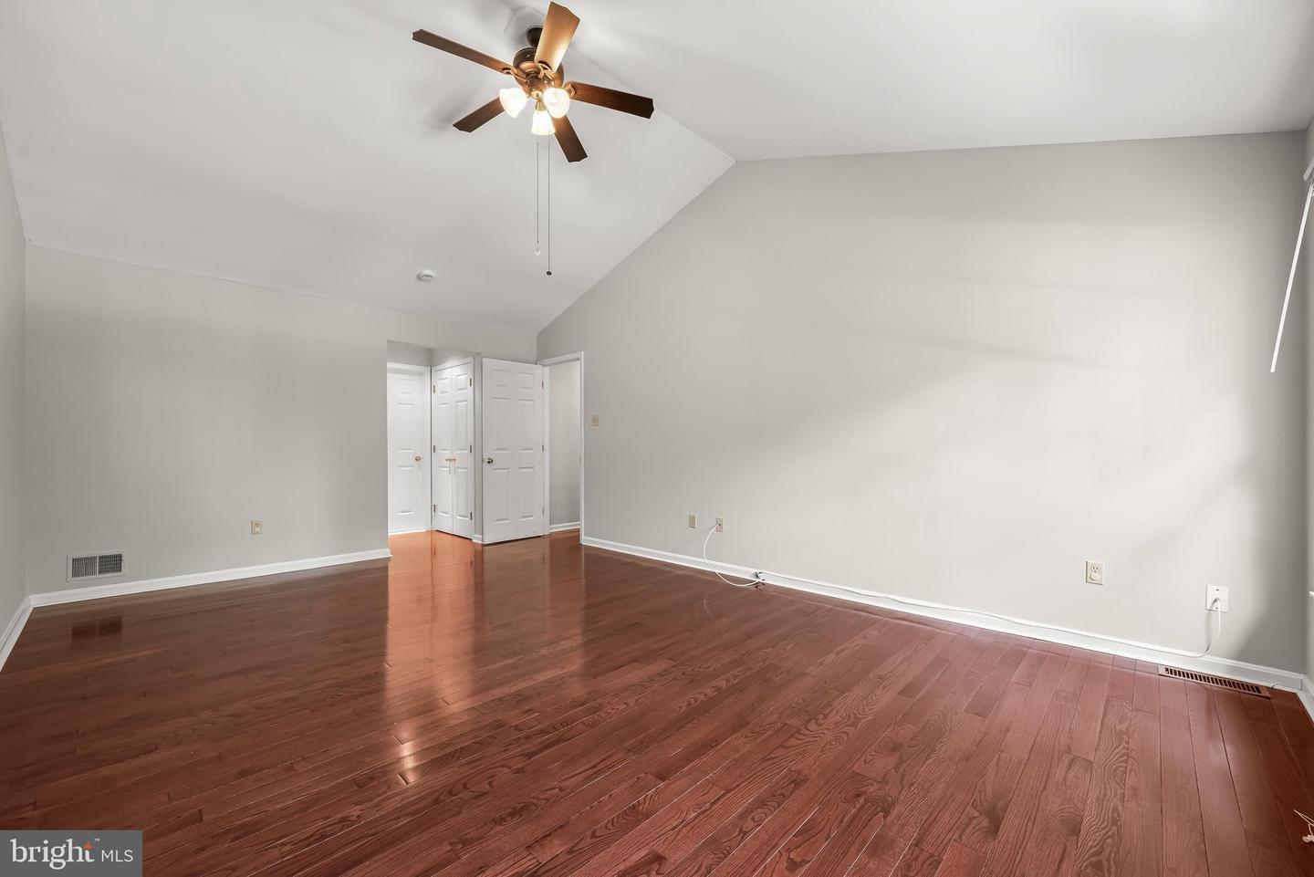 10604 Harpoon Hl Property Photo 38