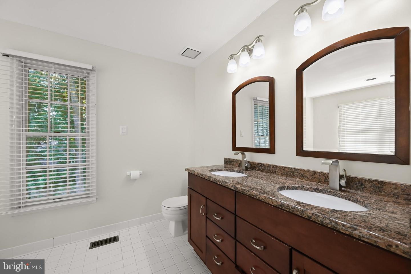 10604 Harpoon Hl Property Photo 39