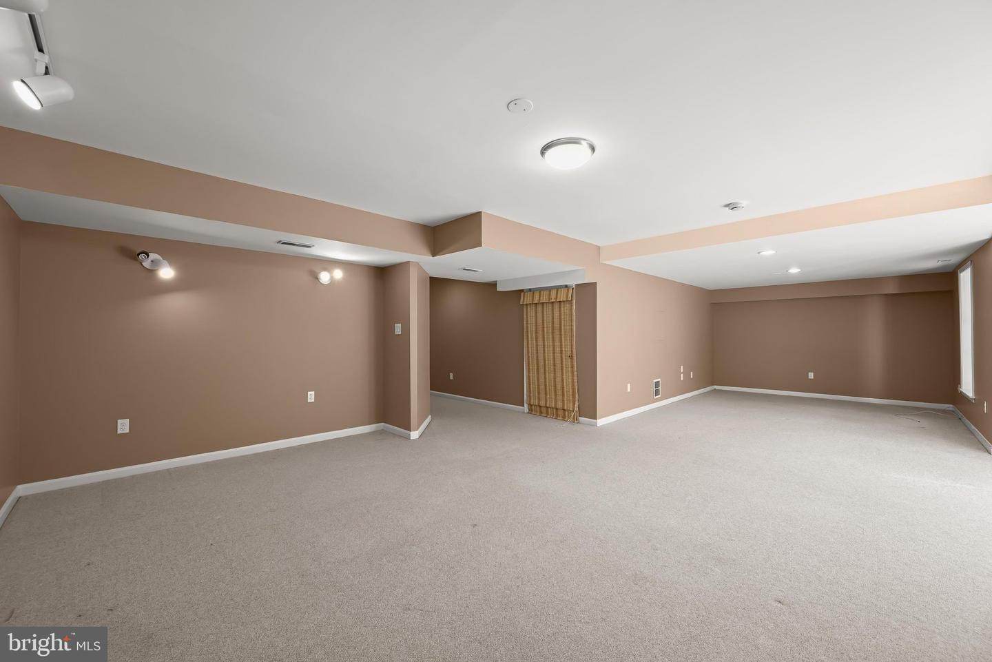 10604 Harpoon Hl Property Photo 61