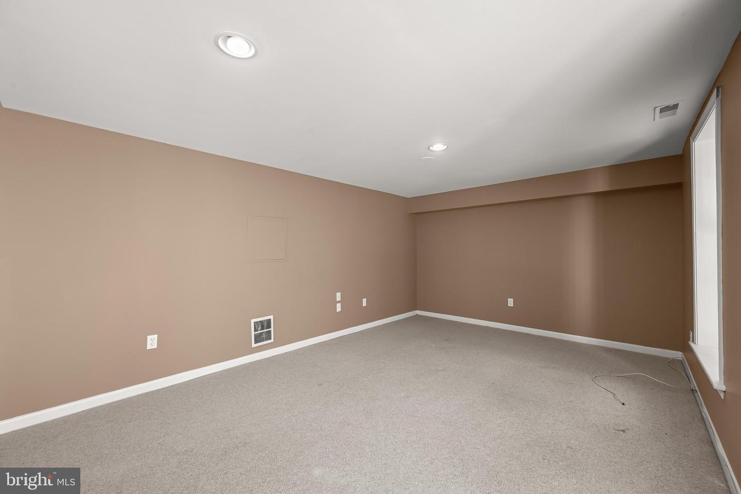 10604 Harpoon Hl Property Photo 63