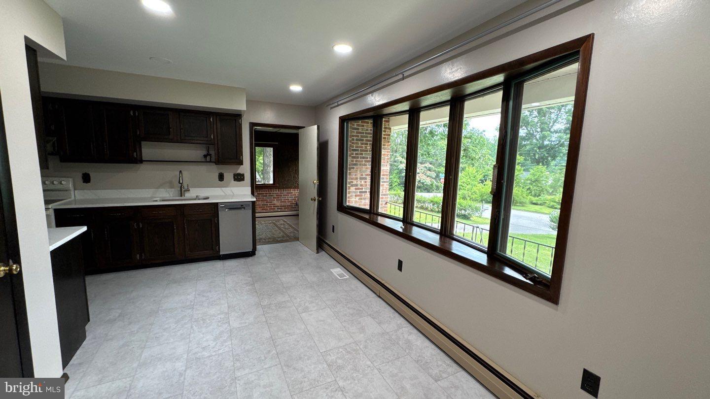 5157 Bonnie Acres Dr Property Photo 5