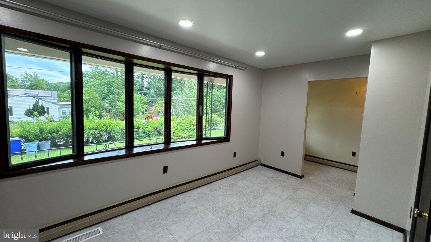 5157 Bonnie Acres Dr Property Photo 9