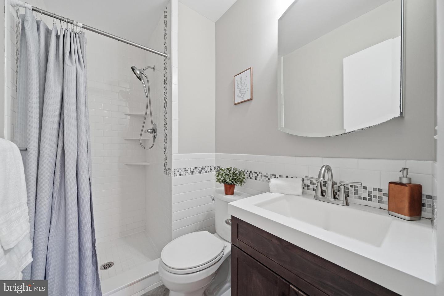 8214 Tall Trees Ct Property Photo 32